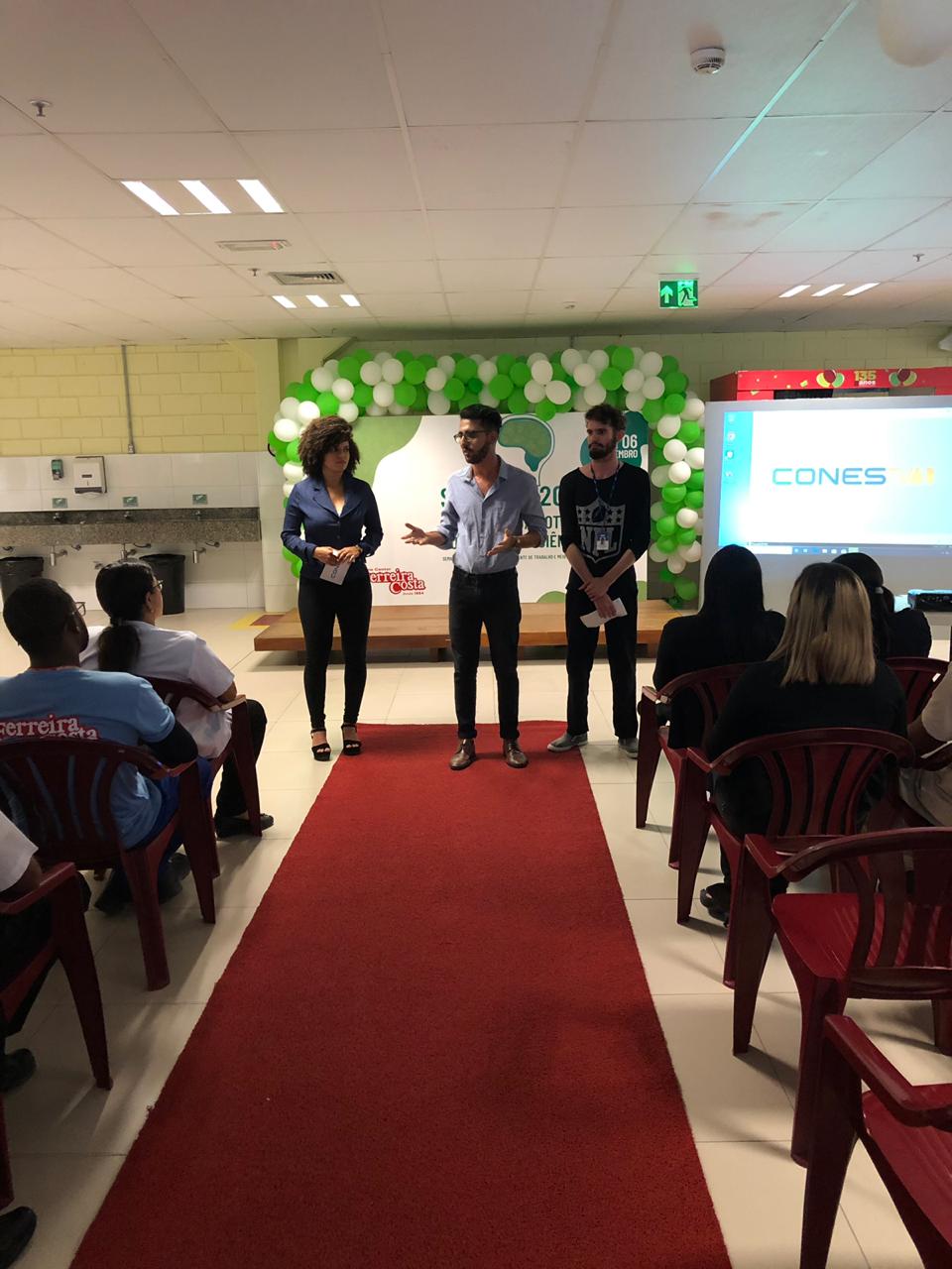 SMTT realiza ação educativa para funcionários de estabelecimento comercial - SMTT Aracaju